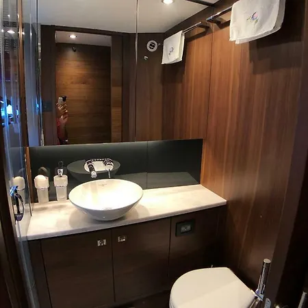 2017 Princess 52 Fly Yacht In بودروم