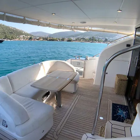 2017 Princess 52 Fly Yacht In * بودروم